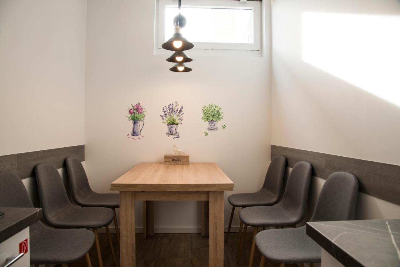 Schoene Ferienwohnung 78M2, 3 Schlafzimmer, 2 Baeder, Zentrumnah, 1Og Эрфурт Экстерьер фото